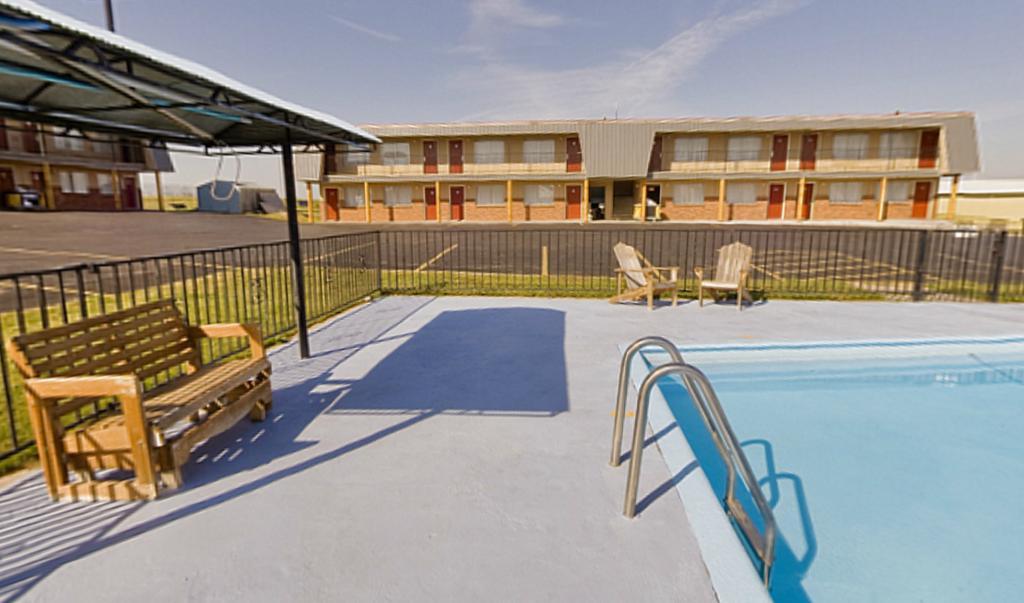 Americas Best Value Inn Wall Exterior photo