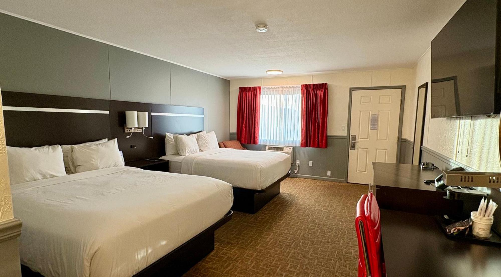 Americas Best Value Inn Wall Exterior photo