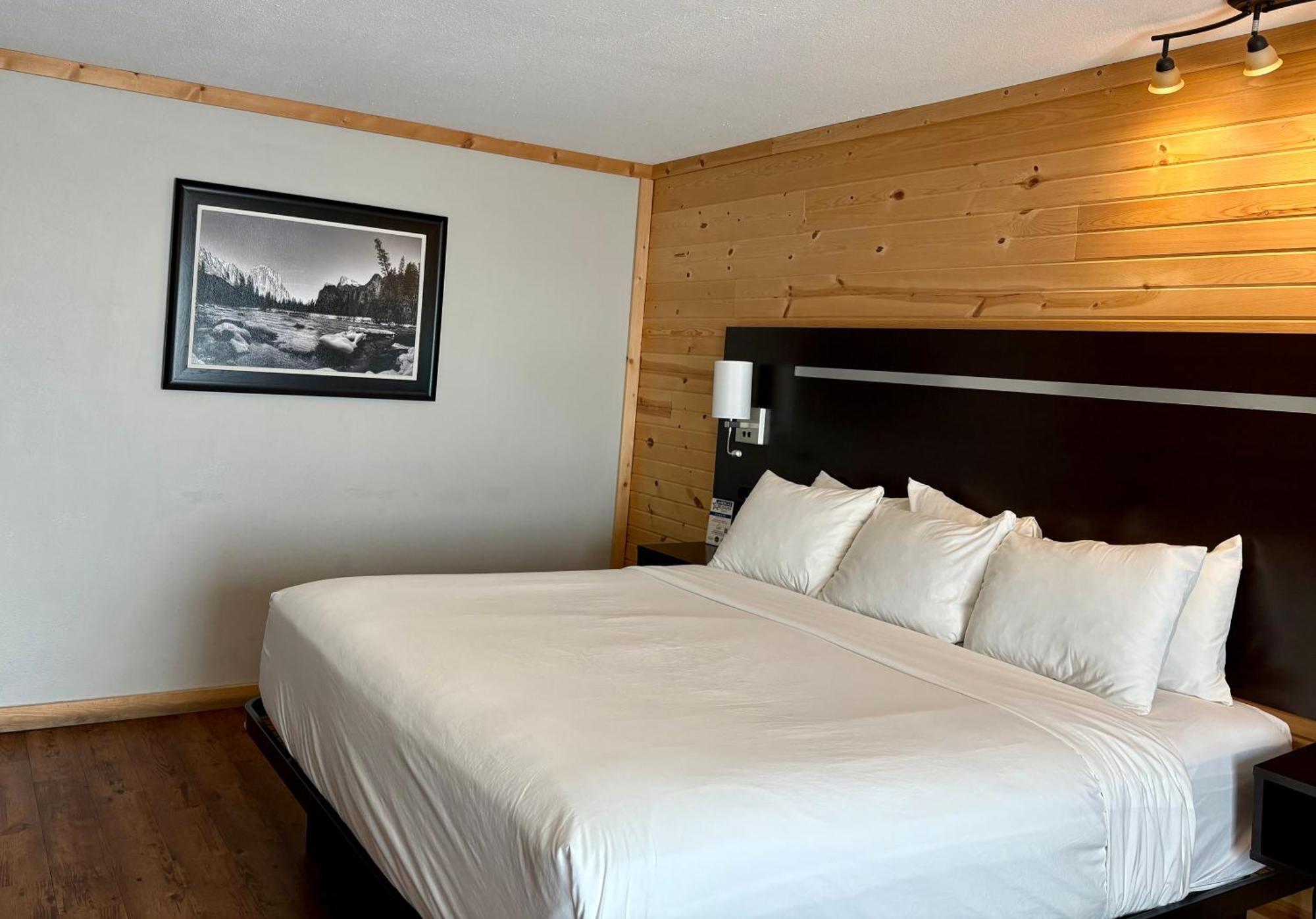 Americas Best Value Inn Wall Exterior photo